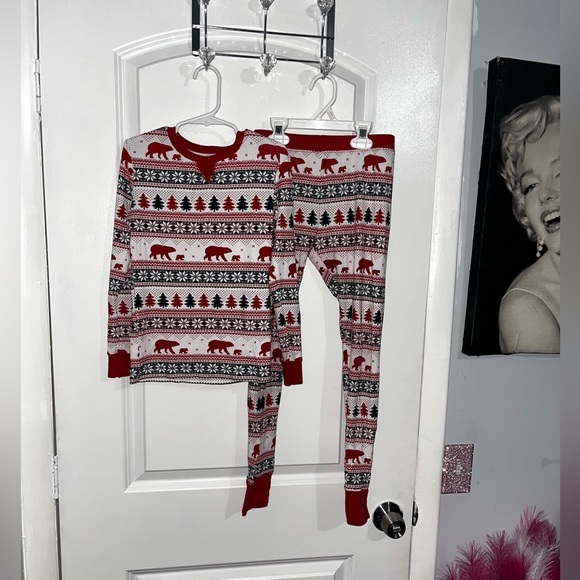 Boys pajama lot mostly size 10/12 however the 2 pair of Dino PJs-12/14 - Picture 4 of 16